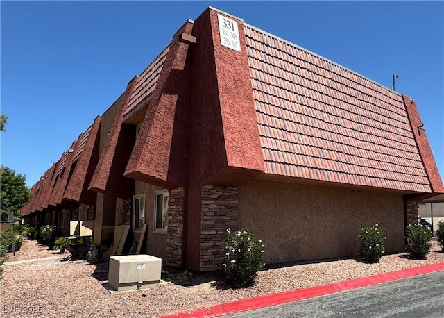 5499 Indian River Dr Unit 356, Las Vegas, NV 89103 - view of building exterior