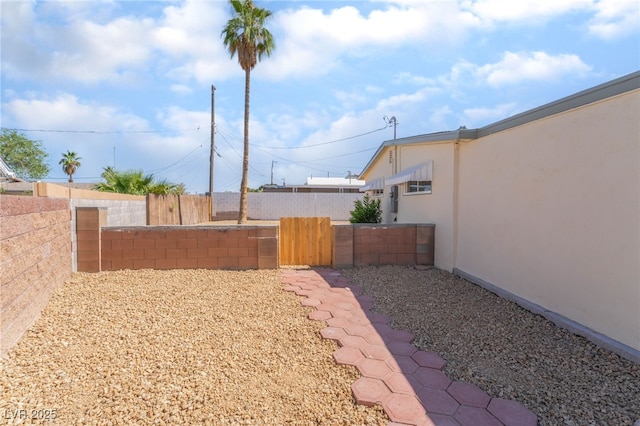 600 Berry Cir, Las Vegas, NV 89107 - view of yard with a gate