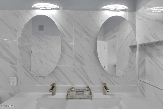2305 W Horizon Ridge Parkway Unit 611, Henderson, NV 89052 - full bathroom featuring vanity