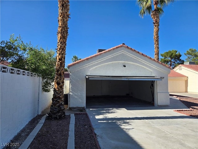 6636 Old Oxford Ave, Las Vegas, NV 89108 - view of garage