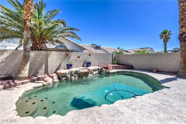 8712 Texas Bronco Ave, Las Vegas, NV 89129 - view of swimming pool with a fenced backyard
