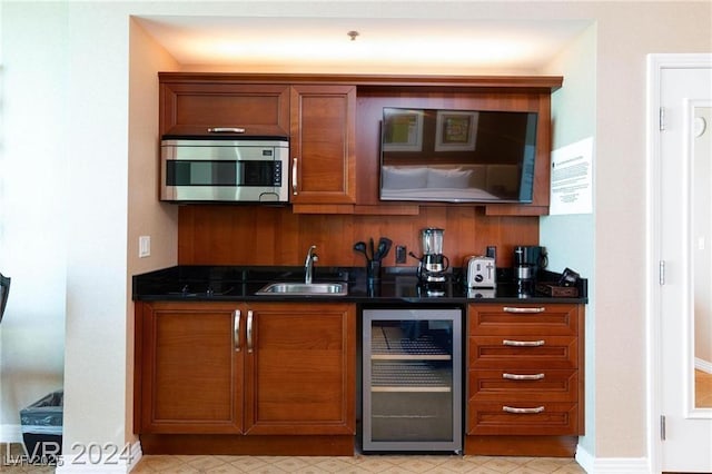 135 E Harmon Ave Unit 2116, Las Vegas, NV 89109 - indoor wet bar with wine cooler and stainless steel microwave
