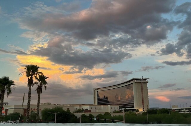 10717 Grand Cypress Ave, Las Vegas, NV 89134 - photo 37