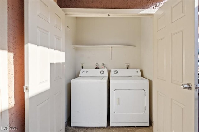 5200 Indian River Dr Unit 301, Las Vegas, NV 89103 - laundry room with independent washer and dryer