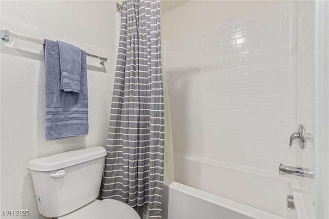 527 Clearsable Ave, Henderson, NV 89044 - full bath with shower / bath combo with shower curtain and toilet