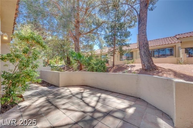 2723 Seabridge Dr, Las Vegas, NV 89121 - view of patio / terrace