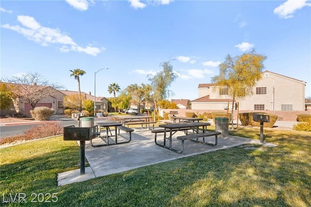 262 Cielito Lindo St, Henderson, NV 89012 - view of community with a yard and a residential view