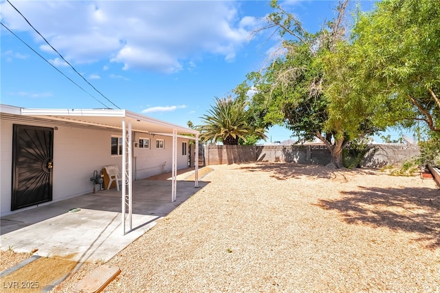 2749 Del Mar Pl, Las Vegas, NV 89169 - fenced backyard featuring a patio area