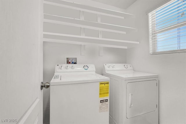 8949 Merry Mullion Ct, Las Vegas, NV 89149 - laundry area featuring washing machine and clothes dryer