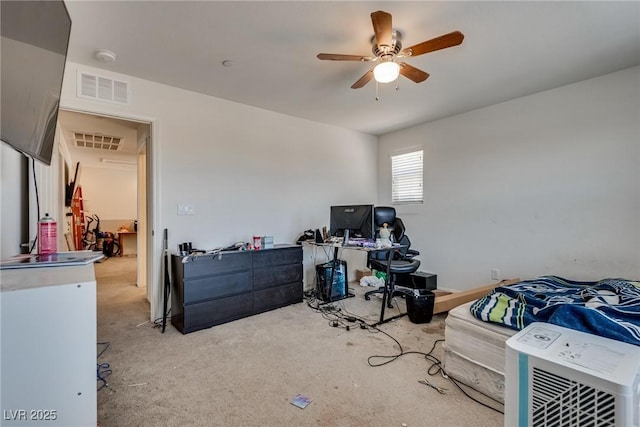 889 Harbor Ave, Henderson, NV 89002 - bedroom featuring ceiling fan and a desk