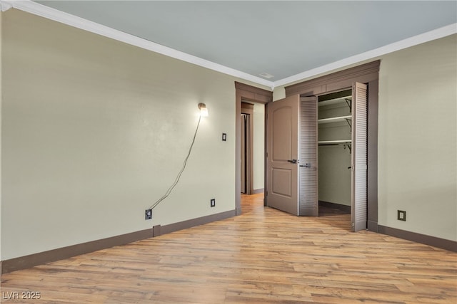 4272 Sheppard Dr, Las Vegas, NV 89121 - unfurnished bedroom featuring light wood-type flooring, crown molding, and a closet