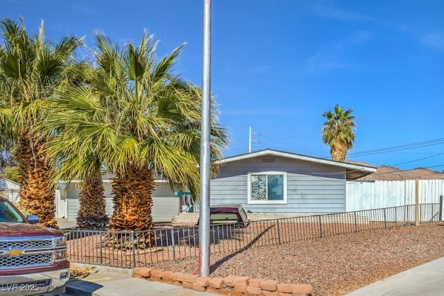 2450 Tournament St, Las Vegas, NV 89142 - view of front facade