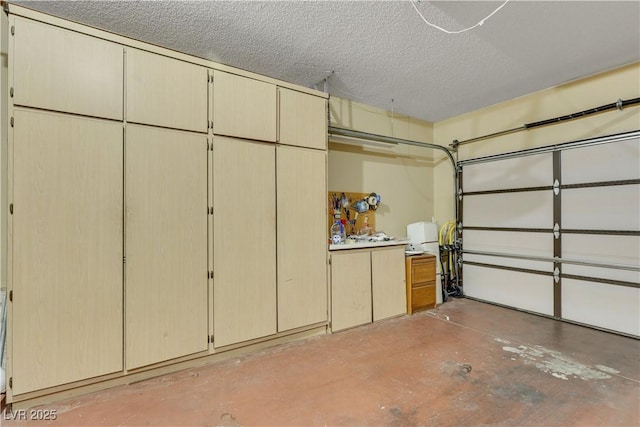 7909 Canoe Ln, Las Vegas, NV 89145 - view of garage