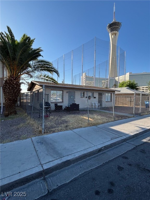 1713 Fairfield Ave, Las Vegas, NV 89102 - view of property