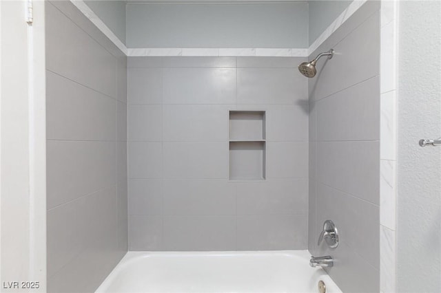 6317 Alta Dr, Las Vegas, NV 89107 - full bath featuring shower / bathtub combination