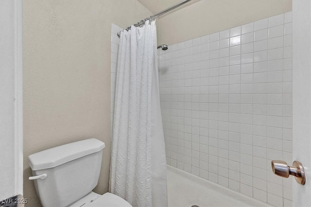 7113 Carrondale Way, Las Vegas, NV 89128 - full bathroom with toilet and tiled shower