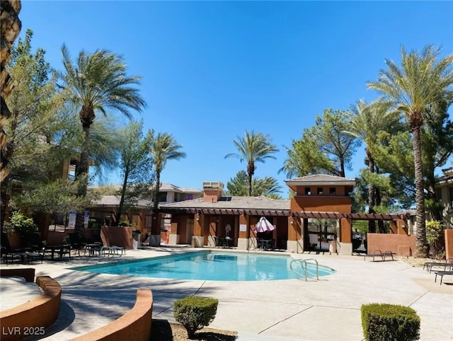 908 Duckhorn Ct Unit 102, Las Vegas, NV 89144 - community pool with a patio area