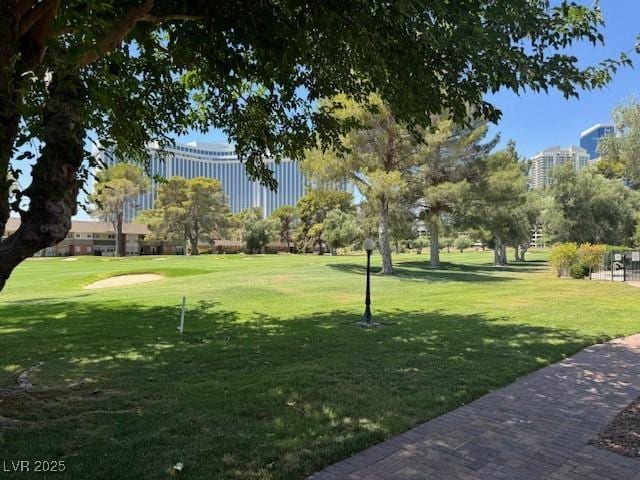 632 Tam O Shanter, Las Vegas, NV 89109 - view of property's community featuring a lawn