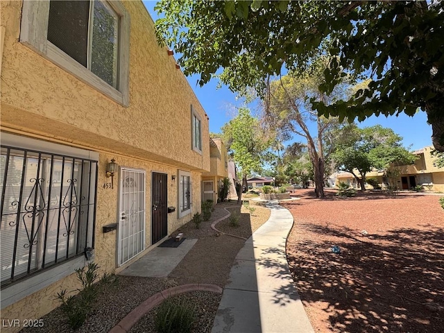 453 Las Casitas Way, Las Vegas, NV 89121 - view of yard
