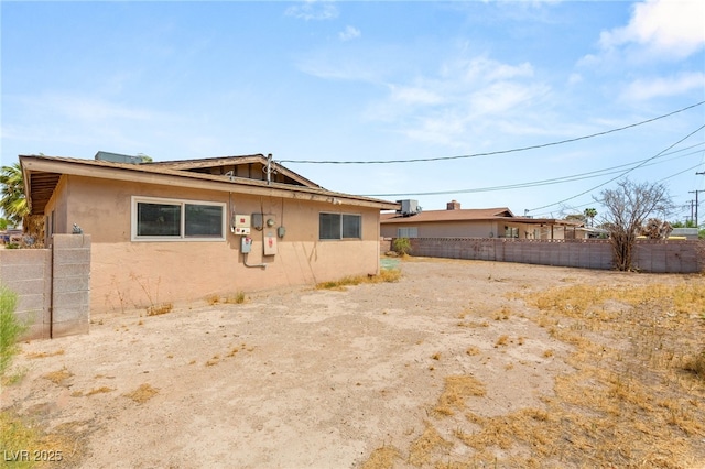 1901 Manhattan Dr, Las Vegas, NV 89106 - view of home's exterior with stucco siding
