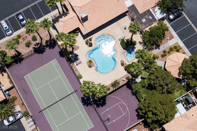 9357 Golden Timber Ln, Las Vegas, NV 89117 - bird's eye view of a pool area
