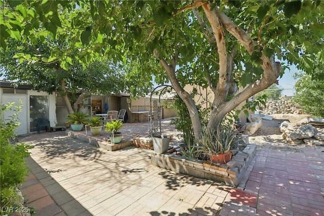 4027 Maple Hill Rd, Las Vegas, NV 89115 - view of patio