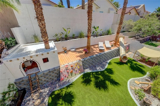 189 Andada Dr, Henderson, NV 89012 - fenced yard featuring a deck