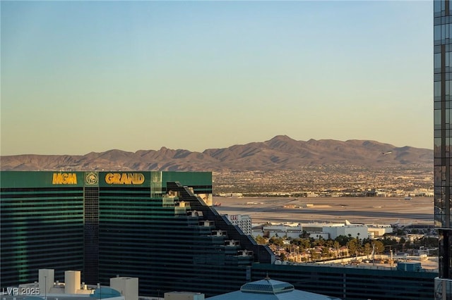 3722 Las Vegas Blvd Unit 2512E, Las Vegas, NV 89158 - view of city featuring mountains