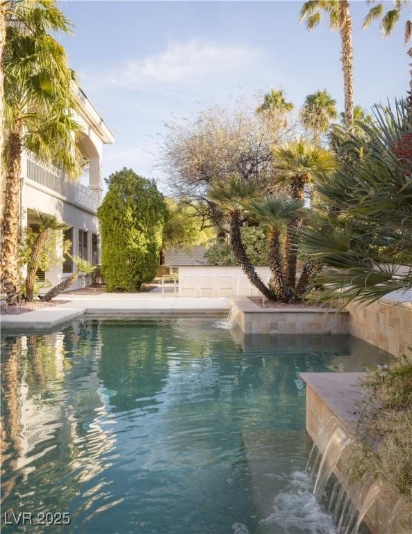 2041 Troon Dr, Henderson, NV 89074 - view of swimming pool