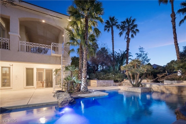 2041 Troon Dr, Henderson, NV 89074 - swimming pool with a patio