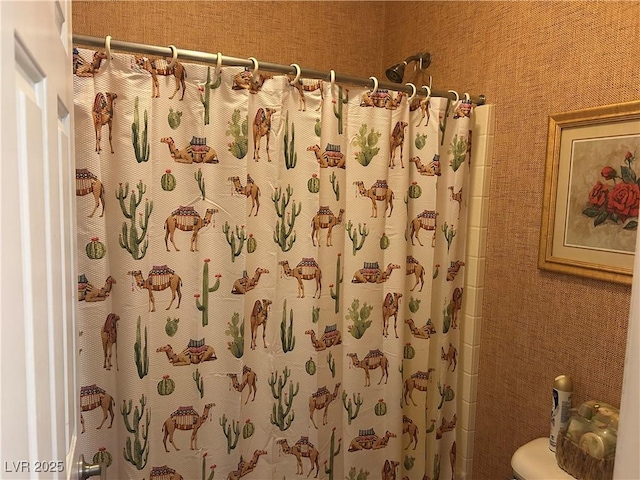 4620 Ventana Rey St, North Las Vegas, NV 89081 - bathroom featuring a shower with shower curtain and toilet