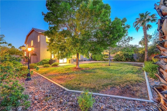 8812 Glenistar Gate Ave, Las Vegas, NV 89143 - view of green lawn
