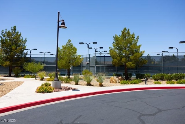 5935 Saddle Horse Ave, Las Vegas, NV 89122 - view of home's community featuring a tennis court