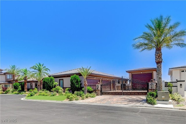 8574 Verde Park Cir, Las Vegas, NV 89129 - photo 2