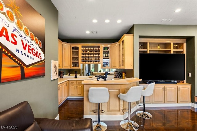 3004 Astoria Pines Cir, Las Vegas, NV 89107 - indoor bar featuring recessed lighting