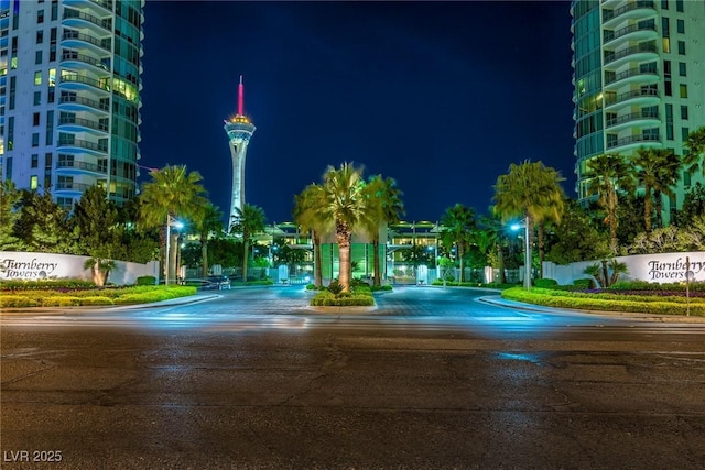 322 Karen Ave Unit 2501, Las Vegas, NV 89109 - photo 38