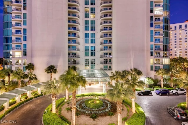 322 Karen Ave Unit 2501, Las Vegas, NV 89109 - photo 32