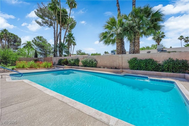 3753 Meadowcrest Dr, Las Vegas, NV 89121 - view of pool featuring a fenced backyard