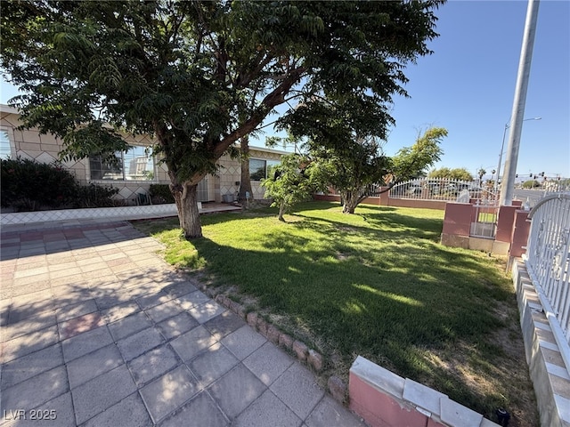 4567 S Nellis Blvd, Las Vegas, NV 89121 - view of yard