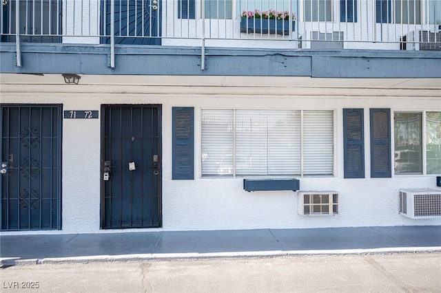 4600 University Center Dr Unit 72, Las Vegas, NV 89119 - entrance to property featuring a balcony