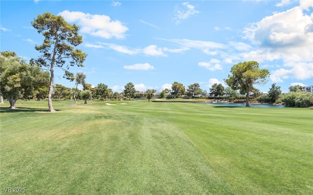 2866 Loveland Dr Unit 2018, Las Vegas, NV 89109 - view of community featuring view of golf course, a water view, and a lawn