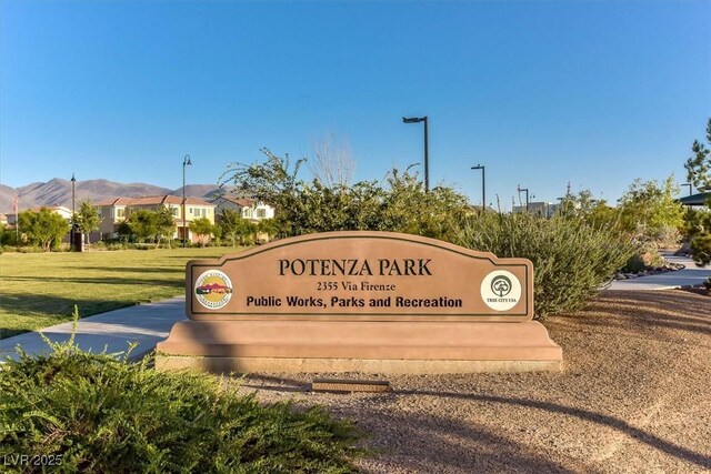 2194 Trivero St, Henderson, NV 89044 - community / neighborhood sign featuring a yard and a residential view