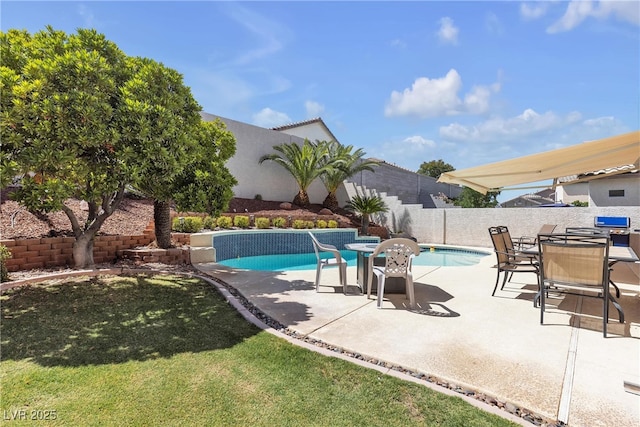 4435 Peaceful Harbor St, Las Vegas, NV 89129 - view of pool with a fenced backyard and a patio area