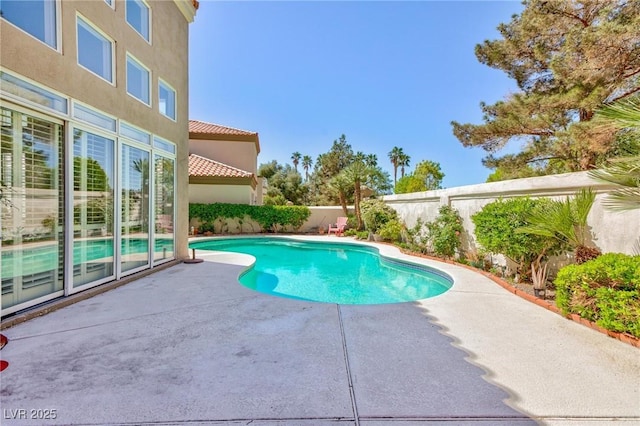 8244 Horseshoe Bend Ln, Las Vegas, NV 89113 - photo 8