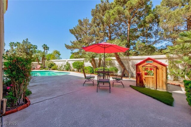 8244 Horseshoe Bend Ln, Las Vegas, NV 89113 - photo 10