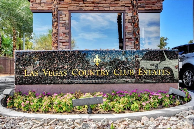 2851 Queens Courtyard Dr, Las Vegas, NV 89109 - view of community / neighborhood sign