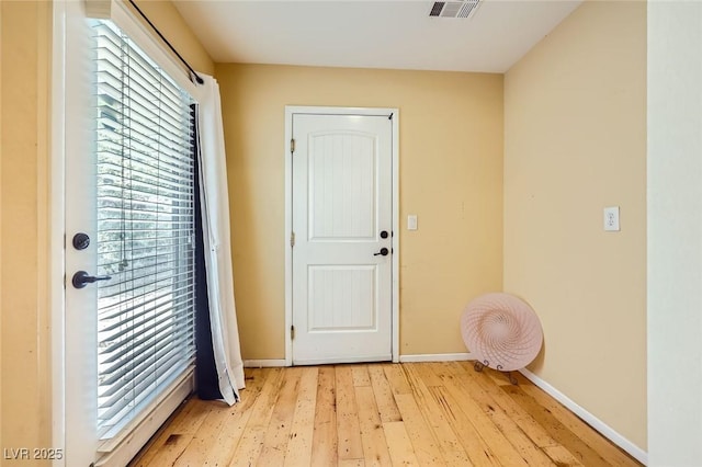 3168 Via Festiva, Henderson, NV 89044 - foyer entrance featuring light wood-type flooring