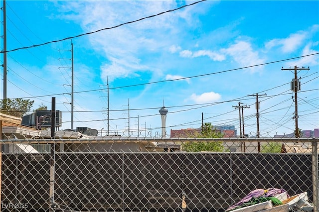 1648 J St, Las Vegas, NV 89106 - view of yard