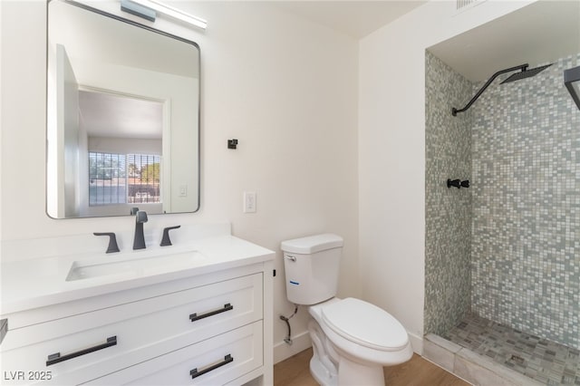 3320 Osage Ave, Las Vegas, NV 89101 - bathroom with vanity and tiled shower