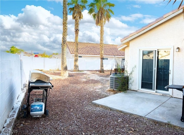 4848 Cutting Diamond Ct, North Las Vegas, NV 89081 - fenced backyard with a patio